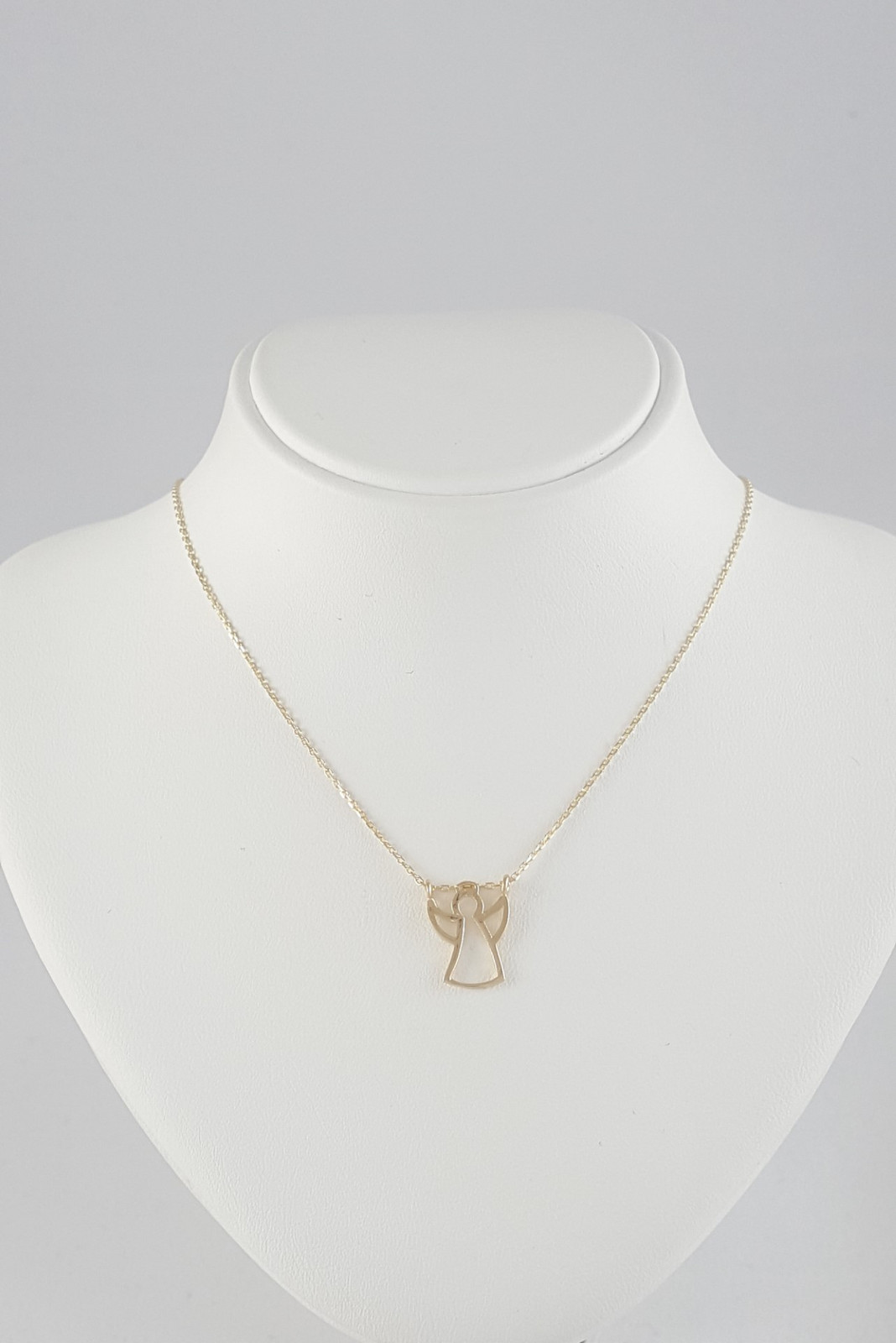 Златно колие с висулка ангелче (350) | HeidjoGold - дамски, мъжки и